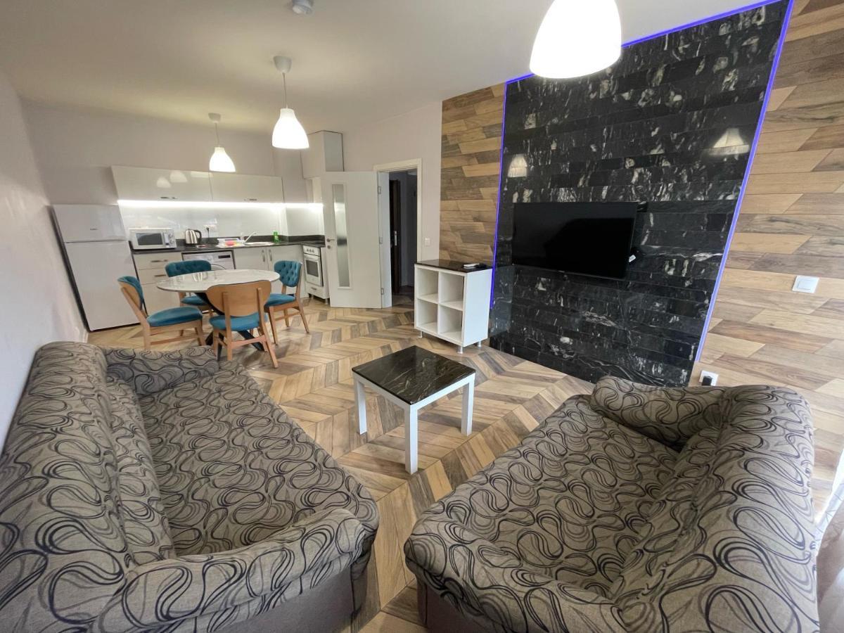 Sunny Apartment In Studentski Grad, Behind Unss Sofia Exterior photo
