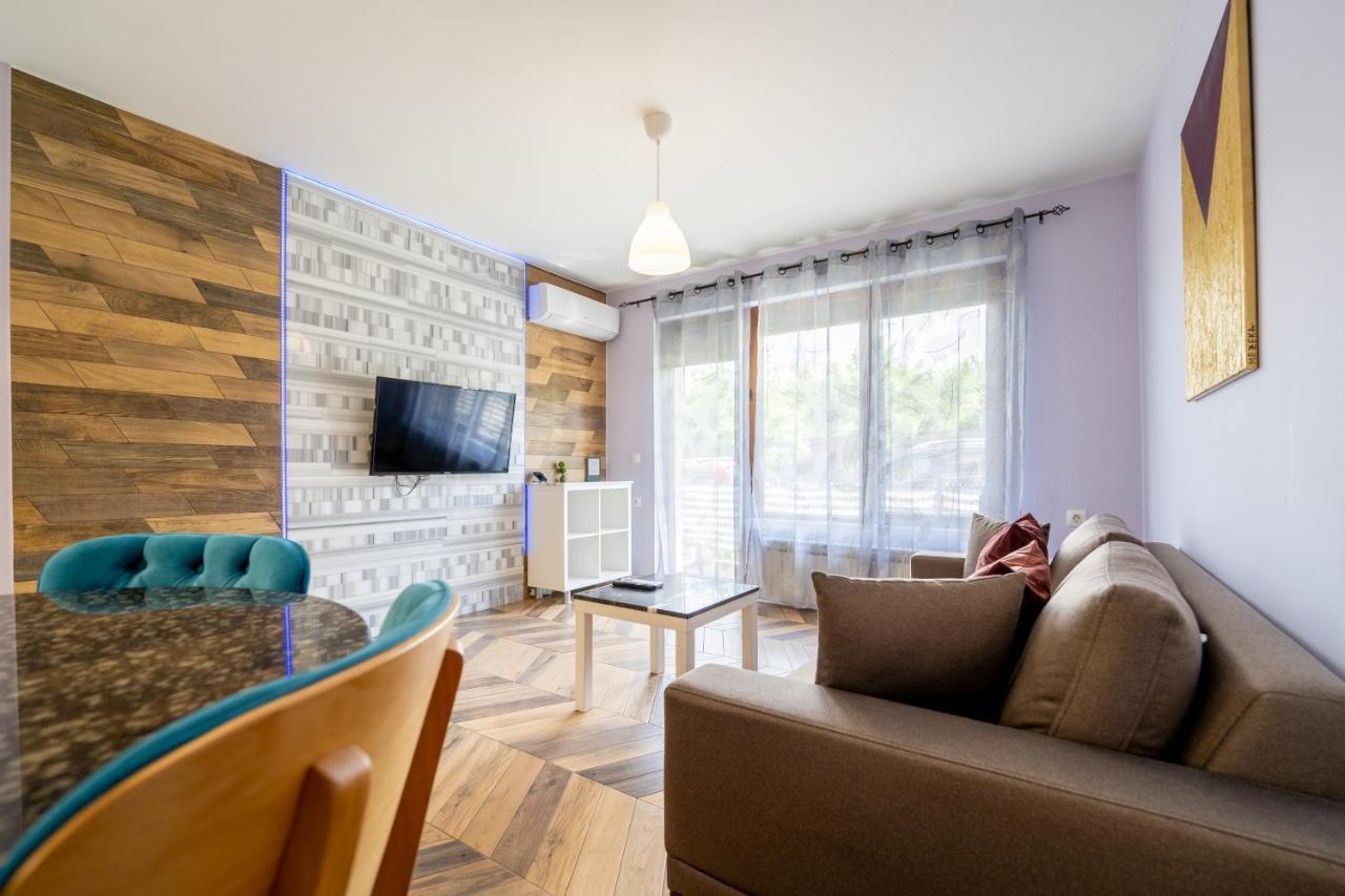 Sunny Apartment In Studentski Grad, Behind Unss Sofia Exterior photo