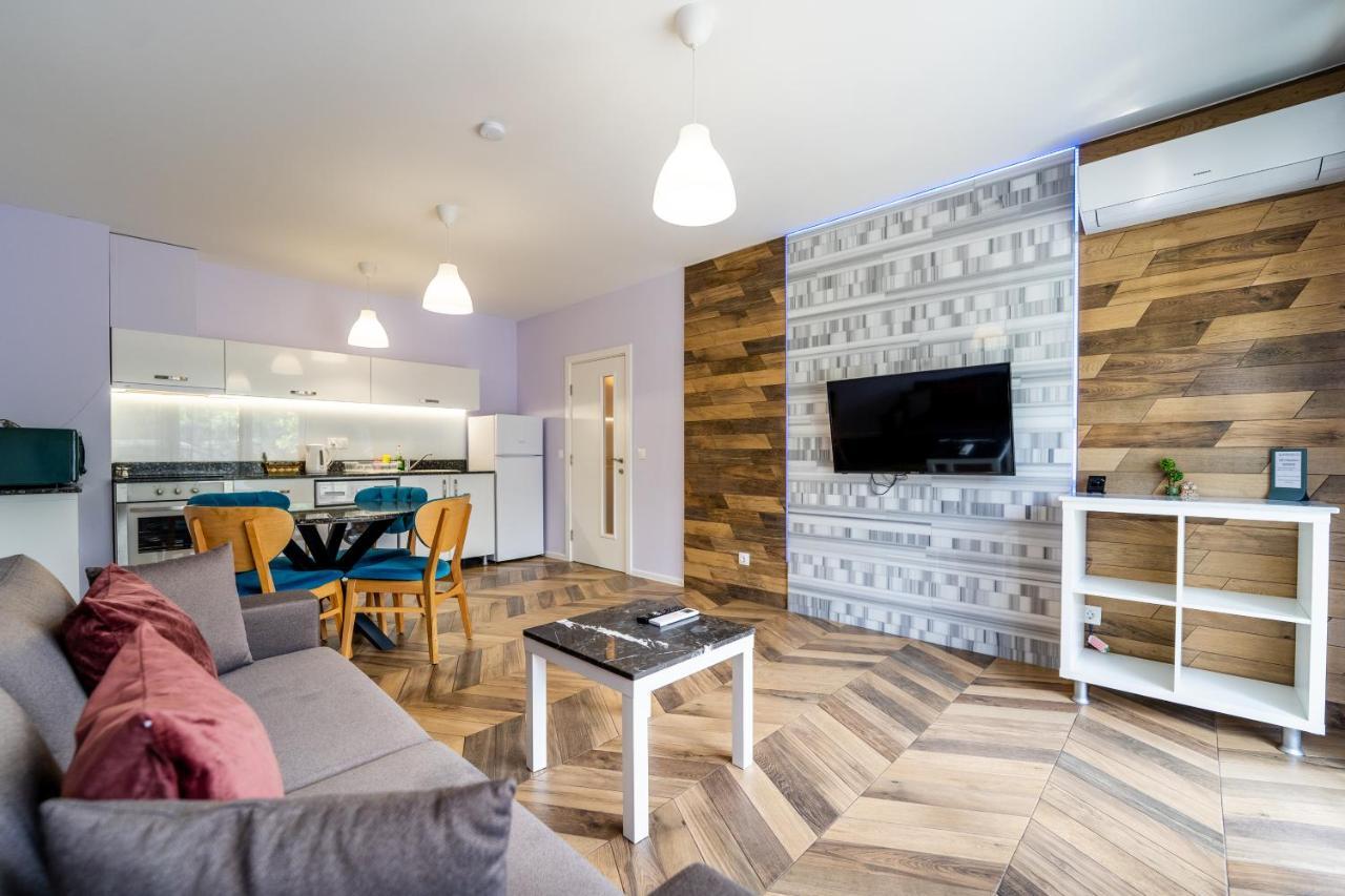 Sunny Apartment In Studentski Grad, Behind Unss Sofia Exterior photo