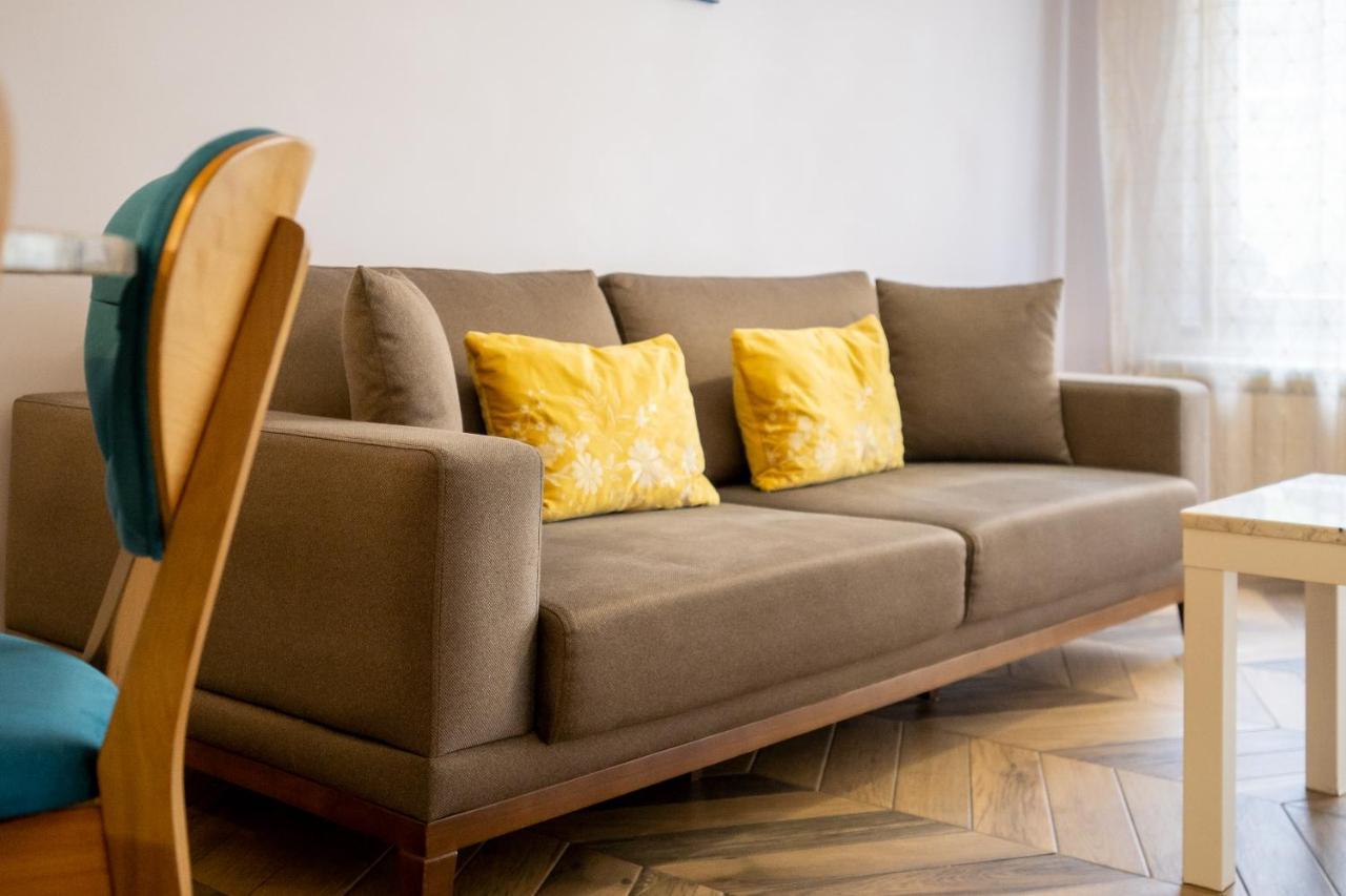 Sunny Apartment In Studentski Grad, Behind Unss Sofia Exterior photo