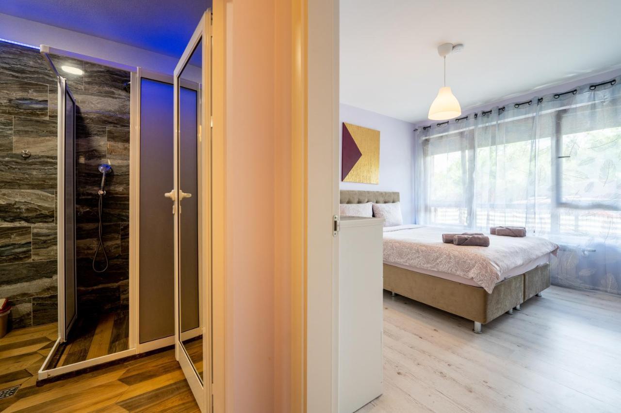 Sunny Apartment In Studentski Grad, Behind Unss Sofia Exterior photo